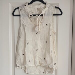 Hem & Thread Ivory Embroidered Sleeveless Blouse